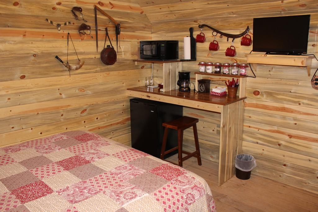 Silver Cabin In The Western Barnモンティセロ エクステリア 写真